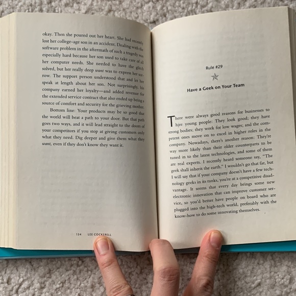 3 books bundle on Customer Service and Finding meaning in business - Picture 11 of 17